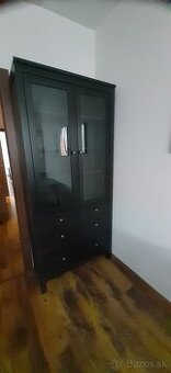 knižnica Hemnes IKEA