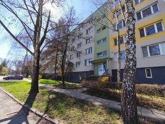 Klimatizovany Štvorizbový byt s balkónom