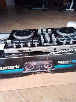 DJ pult Numark