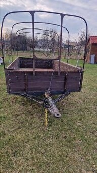 Vlecka za traktor