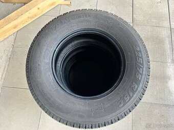 225/75/r16 C Sebring Celoročne pneu