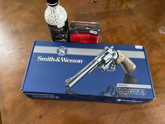 Revolver Smith & Wesson Model 29 - 1