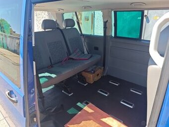 Volkswagen Transporter T5 Caravelle