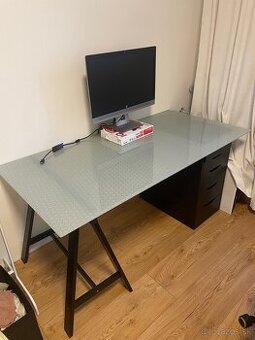 Pracovny stol IKEA - Glasholm
