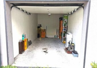 garáž, Teslova ul., Ružinov s pozemkom