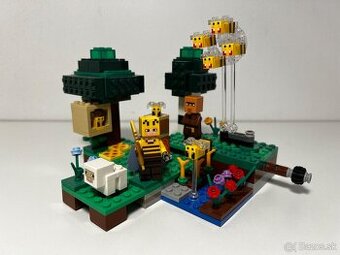 LEGO Minecraft 21165 Včelia farma