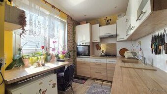 Zrekonštruovaný 2 izbový byt ( 62 m² ) – Martin, Sever