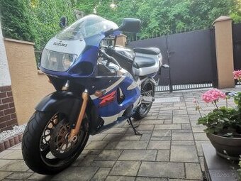 Suzuki GSX-R 600 Srad