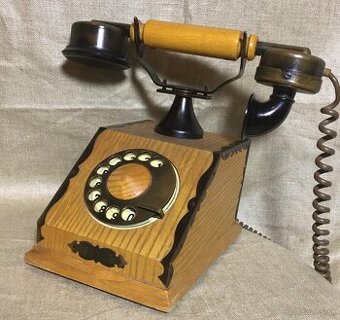 Retro telefón Tesla - 1