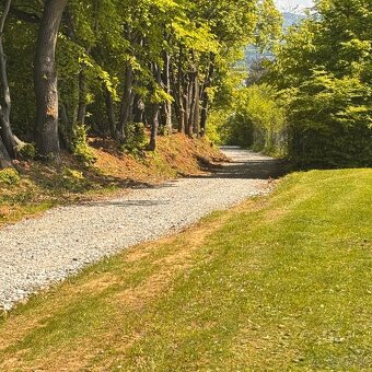 Slnečny pozemok - ZľAVA 8 000€