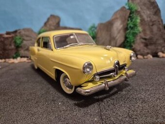 Prodám model 1:18 Kaiser Henry J. 1951