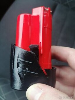 Nabíjačka  Milwaukee 12V C2C