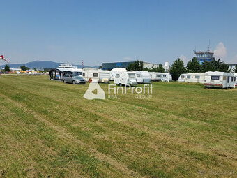 Predám pozemok na nitrianskom letisku v Janíkovciach.