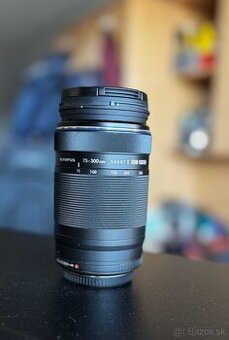 Olympus M.Zuiko 75-300 mm f/4.8-6.7 II