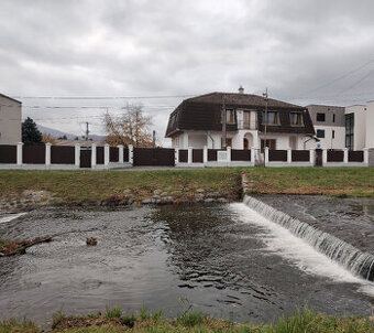 PRENÁJOM zariadenú garsónku v meste Žarnovica o výmere 24 m2
