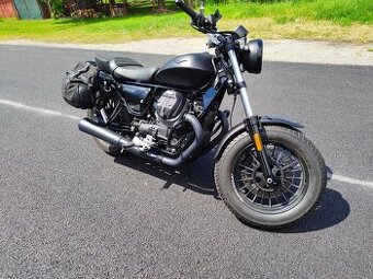 Moto Guzzi v9 Bobber top stav, najazd 4109km