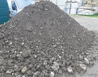 Vykopava zemina .uskladnenie