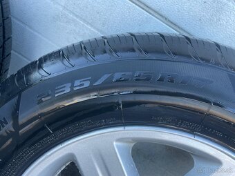 235/65 R17