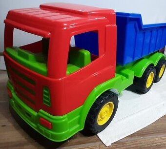 Nákladné auto sklápač