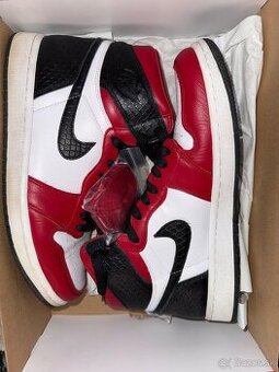 Nike air jordan 1 Satin snake chicago