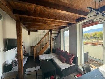 2-izbový byt, ktorý ponúka viac – Galéria, Loggia & Parkovac