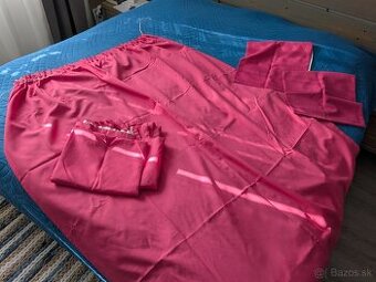 Cyklamenové závesy