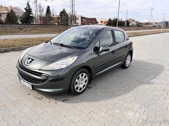 Peugeot 207 1.4 benzín