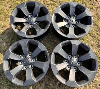 6x139.7 R18 Dodge RAM 1500 Rebel originál Alu kola