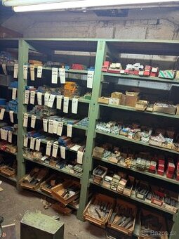 Nové nástroje-vrtáky,frézy,soustružnické nože,závitníky atd