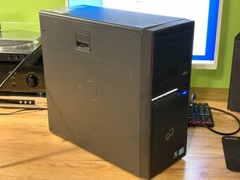 Fujitsu W410, i5, 8GB RAM, NVIDIA Quadro 2000