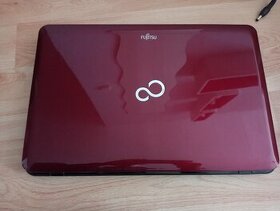 rozpredám na diely notebook Fujitsu lifebook AH531