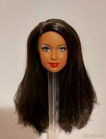 Na predaj hlavicka zberatelska Barbie Holday 2012 AA - 1