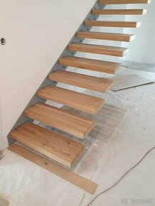 Drevené schody - výroba a montáž (BUK a DUB)