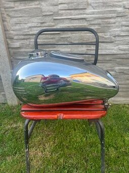 Jawa 250 perák nádrž fj