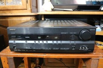 ONKYO HT-R518