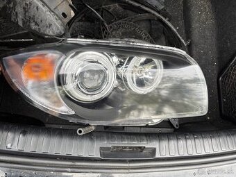 Predne svetlo BMW e87