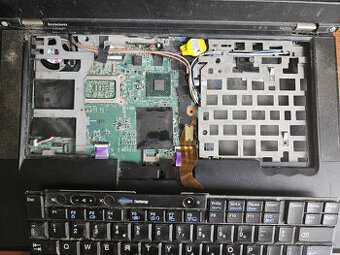 Lenovo T420s na nahradné diely