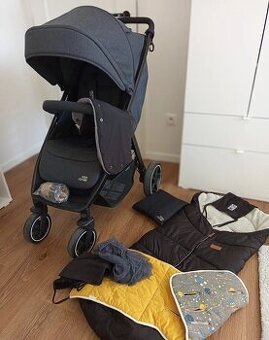 Britax b agile M