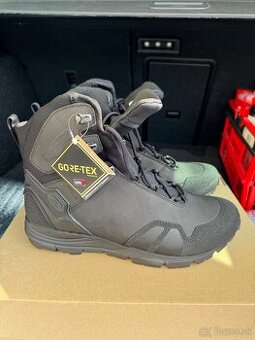 Kanady polovysoke Gore-tex, vel. 44 (29 1/2)