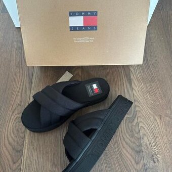 Šľapky tommy hilfiger