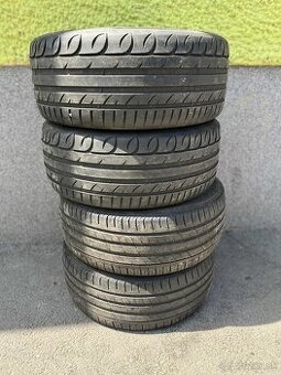 225/40r18