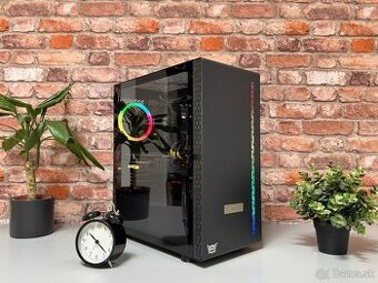 Ryzen 7 5800X\32GB\RX 5700\SSD\650W Zdroj