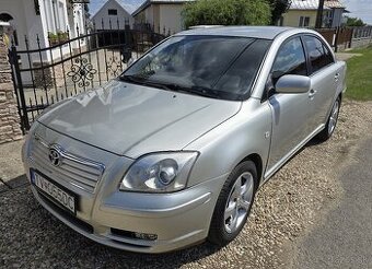 Toyota Avensis 2.0 benzin