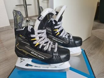 Korčule Bauer Supreme M40 JR, 3D, ešte záruka