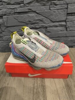Nike tenisky