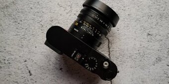 Leica q3