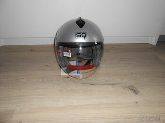 Predam novu moto prilbu na skutrik znacky SQ o velkosti XL