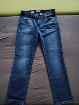 Predám nové pánske džínsy značky Jean Carriere