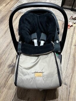 Fusak do vajíčka/autosedačky