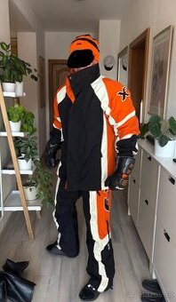 Predam pánske lyžiarske oblečenie komplet 175-180 cm